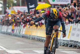 Así fue el triunfo de Carapaz en la sexta etapa de la Vuelta a Cataluña