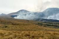 Incendios en Loja comprometen miles de hectáreas, incluyendo áreas protegidas.