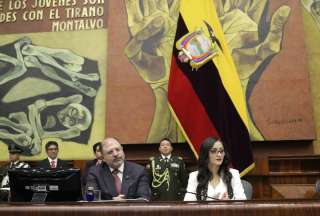 Cambios en la Asamblea Nacional tras renuncia de Henry Kronfle 