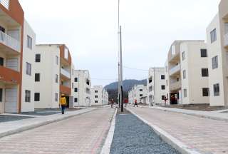 El plan de vivienda, que busca beneficiar a familias guayaquileñas, está cerca de culminar.