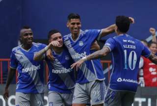 Emelec se aleja de la zona del descenso