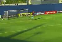 Alexis Villa falló en el segundo gol del Manta