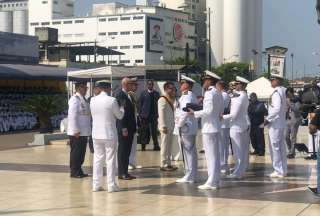 El presidente Daniel Noboa participó de la ceremonia por los 83 años del combate de Jambelí.