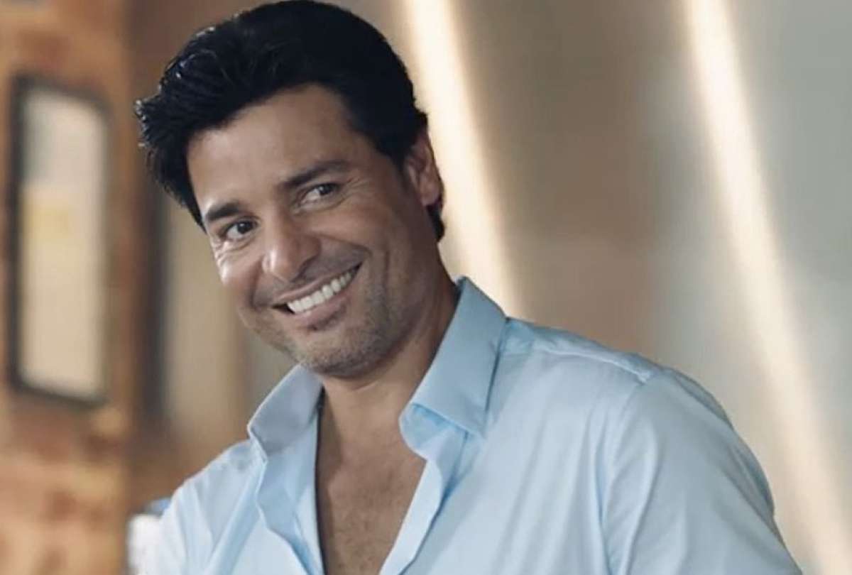 Chayanne llegó a Ecuador con su gira ‘Bailemos Otra Vez’ y promete dos noches inolvidables en Quito y Guayaquil.