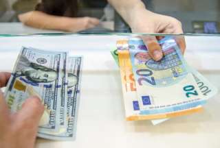 El dólar consolida su cambio por encima del euro