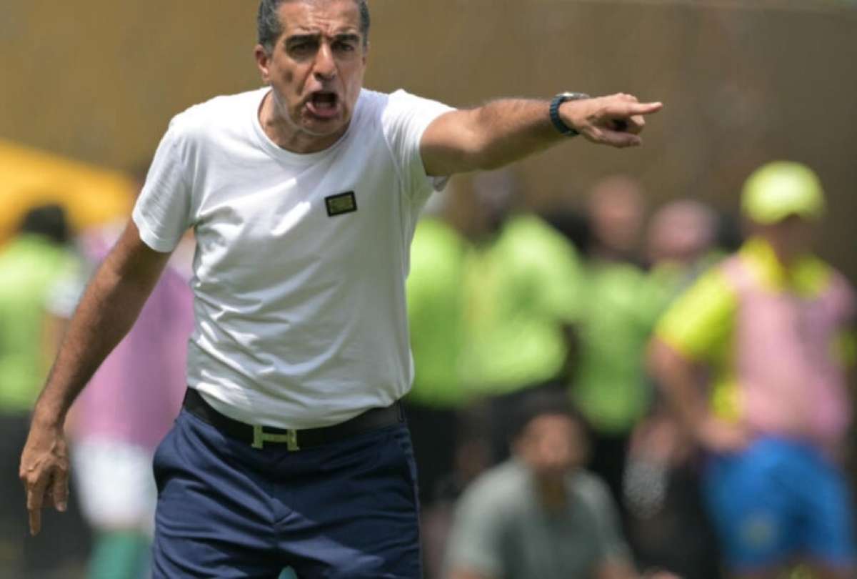 El club brasileño Botafogo le dijo adiós a Renato Paiva un mes antes de que el equipo se enfrente a Liga de Quito por la Copa Libertadores.
