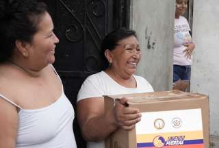 Las ayudas llegaron a la isla Trinitaria. 