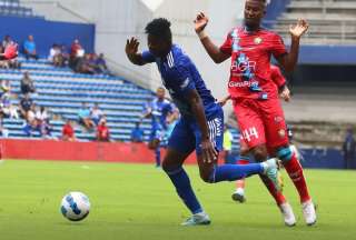 Emelec suma cuatro partidos sin ganar