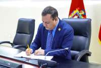 El ministro del Interior, Juan Zapata, firmó el acuerdo con Europol.
