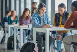 Una guía para postular en las becas Futuro Femenino.