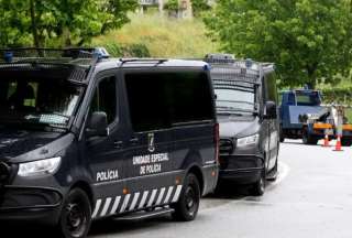 Un niño apuñaló a seis compañeros en una escuela. Uno de los menores está gravemente herido. 