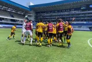 Barcelona celebró el triunfo en la cancha de Emelec