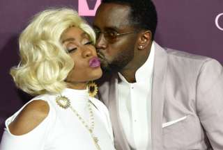 Madre de Sean &quot;Diddy&quot; defiende la inocencia de su hijo