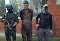 Las Fuerzas Armadas capturaron a dos sospechosos para las respectivas investigaciones. 