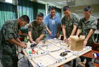 Los aspirantes que quieren ingresar al Ejército pueden inscribirse en línea.