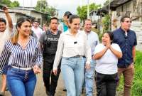 La ministra Inés Manzano constató la ejecución de las obras en el sureste de Guayaquil. 