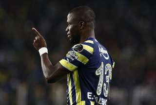 Énner Valencia marcó cuatro goles y es el máximo anotador de la Superliga de Turquía.