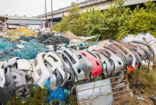 La última recicladora, ubicada en la Nueva Prosperina, no tenía los permisos de funcionamiento. Incluso, no contaba con el permiso del Cuerpo de Bomberos.