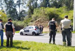 Instantes de los allanamientos efectuados por la Policía.