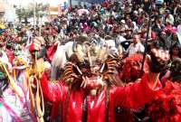 La Diablada de Píllaro atrae año a año a miles de turistas hacia la localidad. 