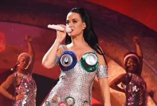 La cantante estadounidense Katy Perry viajará al espacio con un grupo de mujeres.